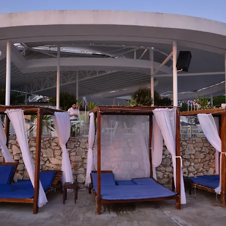 Nertili Otel 4*